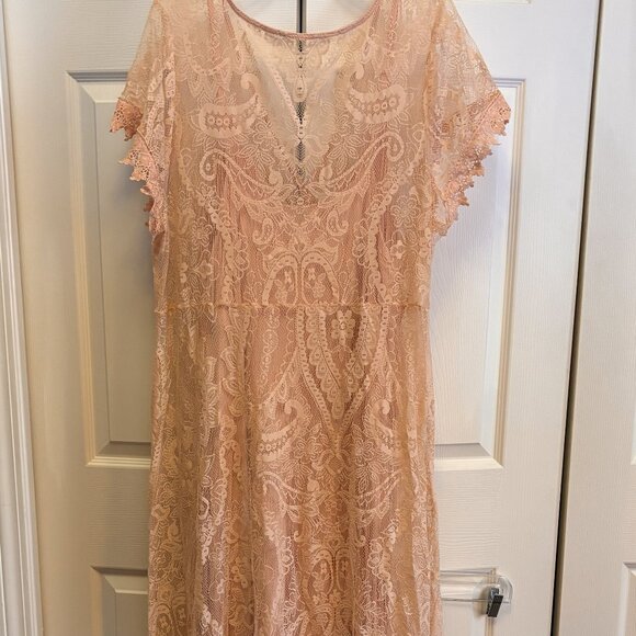 Torrid Peach Lace Maxi Dress | Button Front | Lined | Size 3X - Picture 2 of 7